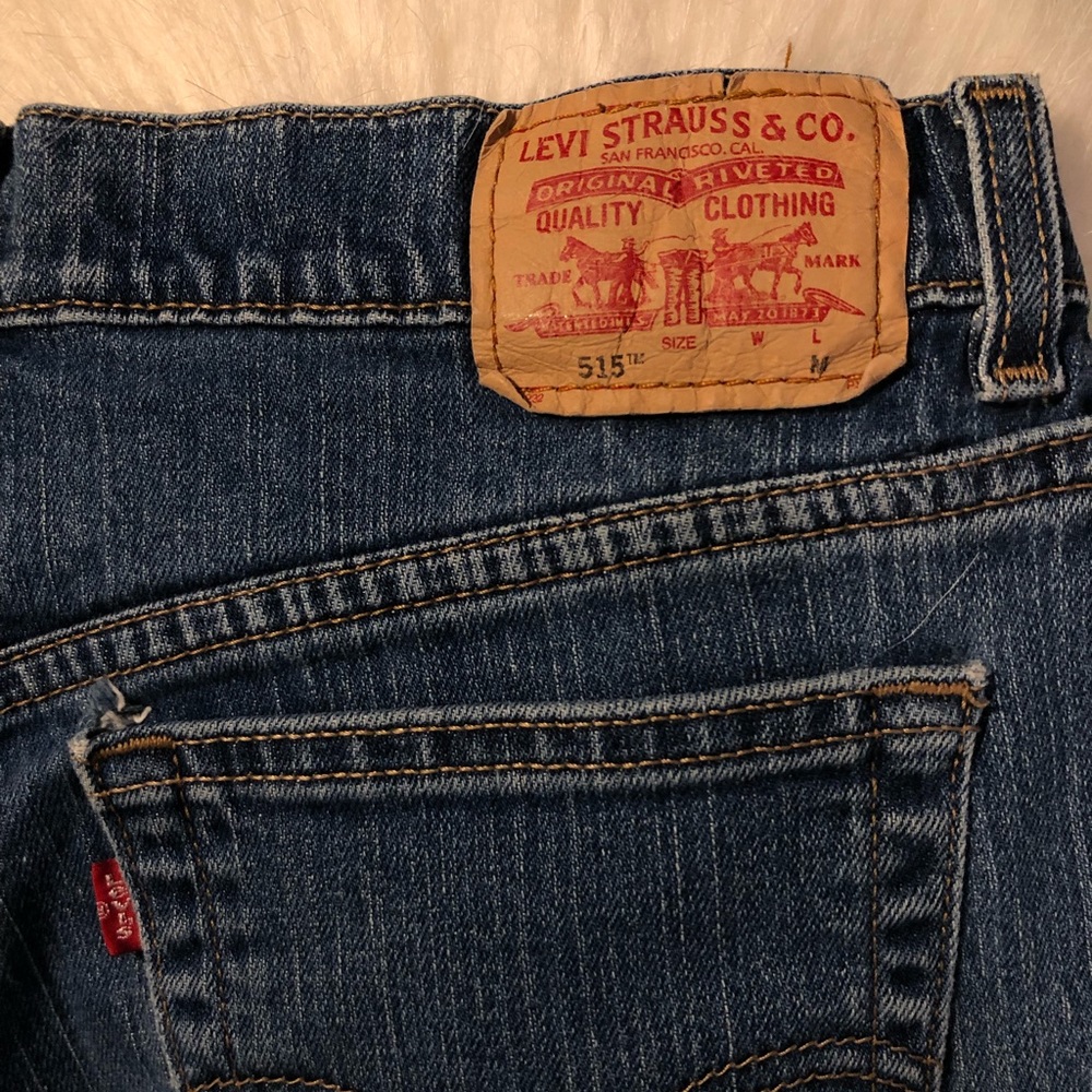 LEVI BOOTCUT JEANS